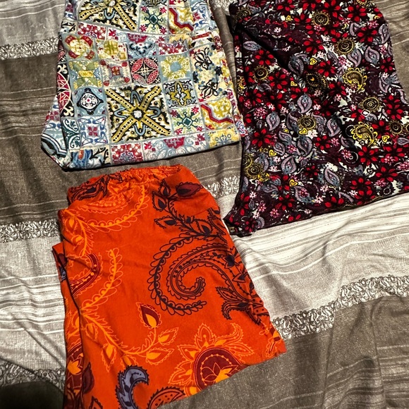 Colorful Patterned Leggings Set - Picture 14 of 14
